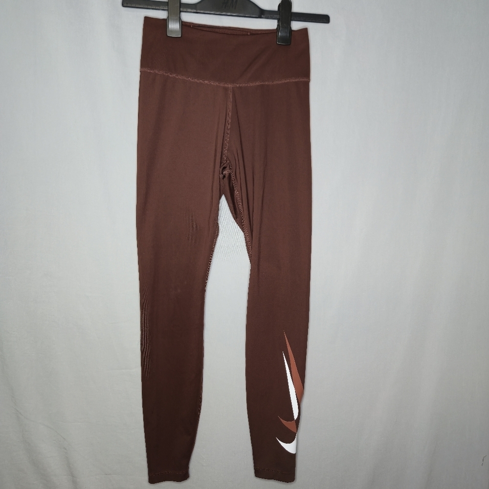 Nike Swoosh Dri-FIT Running Leggings In Brown Size S